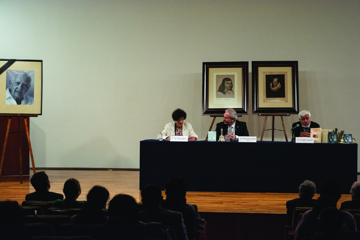 Celorio, Glantz y Castañón recordaron a Sergio Pitol en Bellas Artes