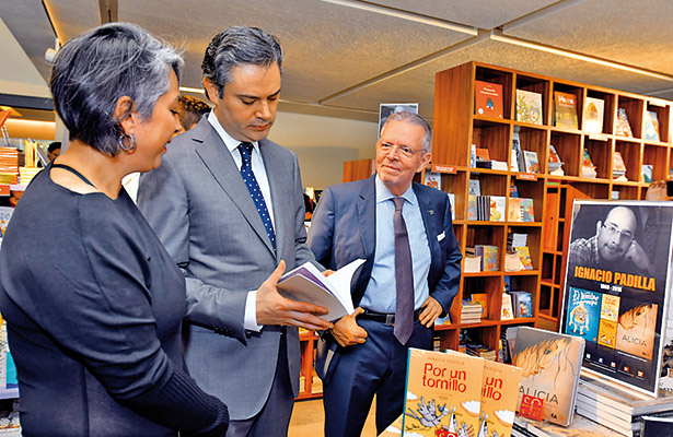 Inaugura FCE librería Ignacio Padilla en el Papalote Museo del Niño