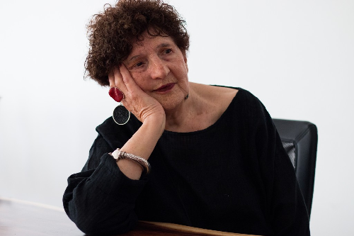 Margo Glantz: desnudarse en la calle. Entrevista